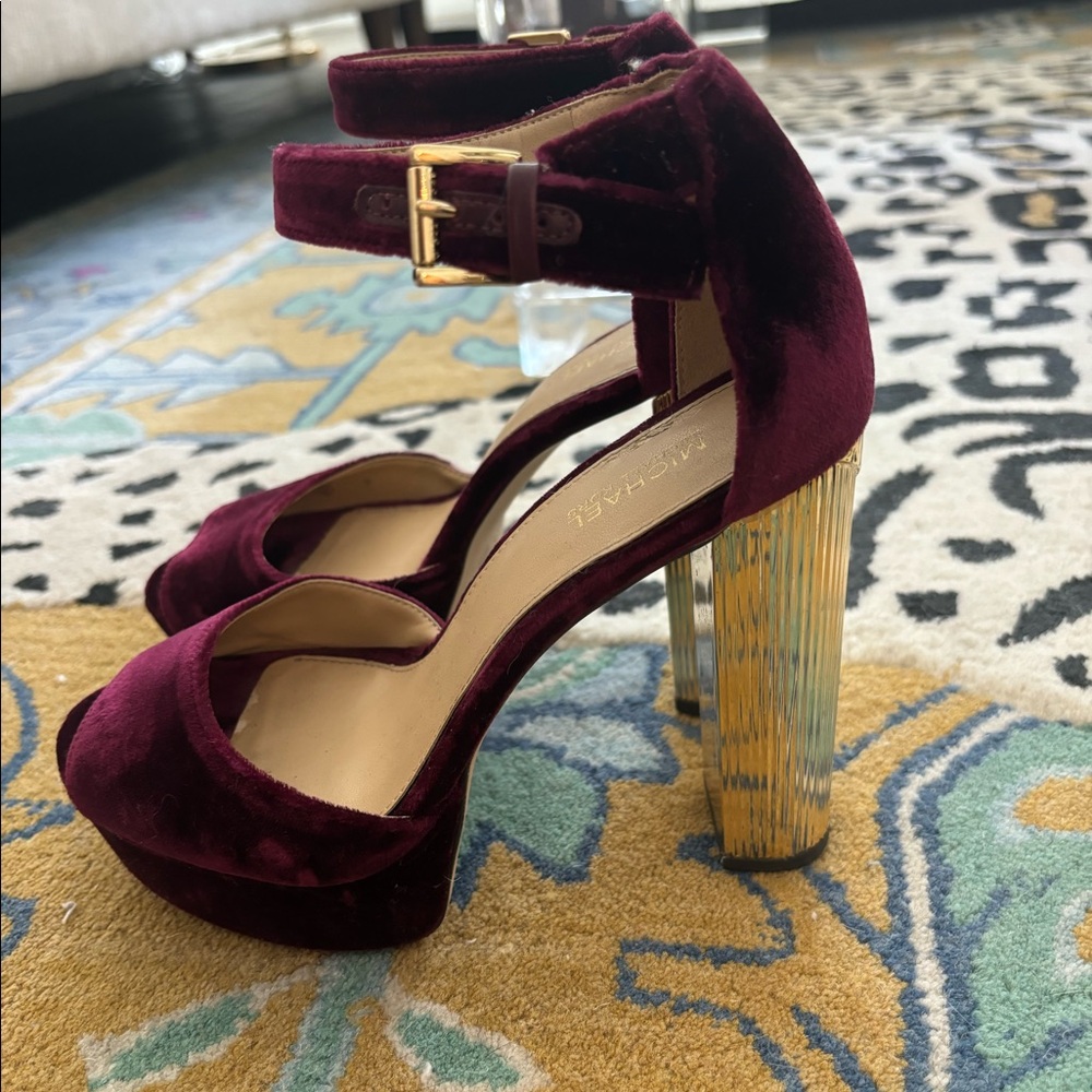 Michael Kors platform pumps